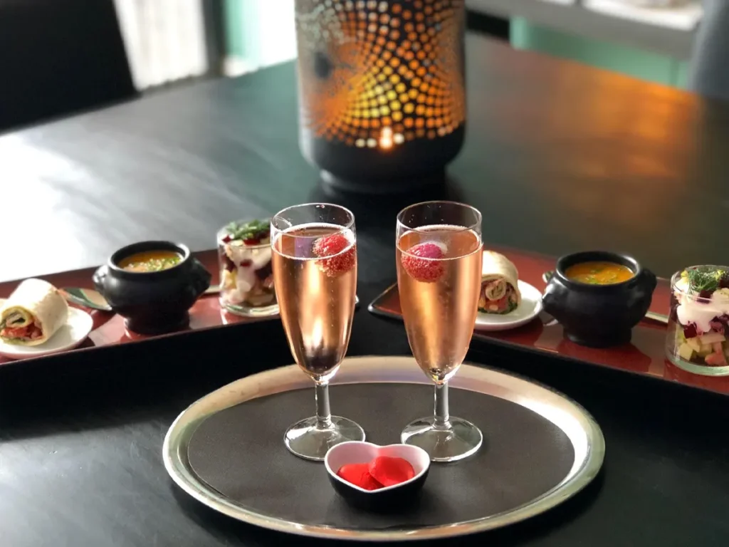 Romantisch sauna-arrangement met cava en ontbijt bij un PEU d'O Heide-Kalmthout